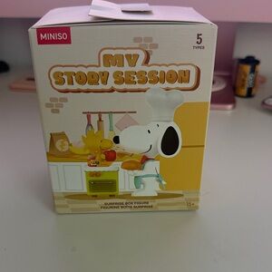 Miniso Snoopy My Story Session Surprise Box Figure